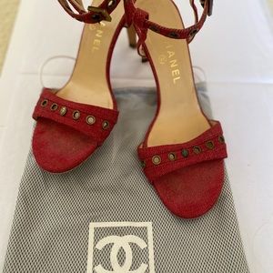 Beautiful Burgundy Red Chanel Shoes sz 38 (US 8)